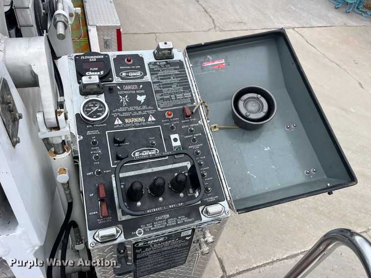 image for item LD9939 1995 E-One fire truck