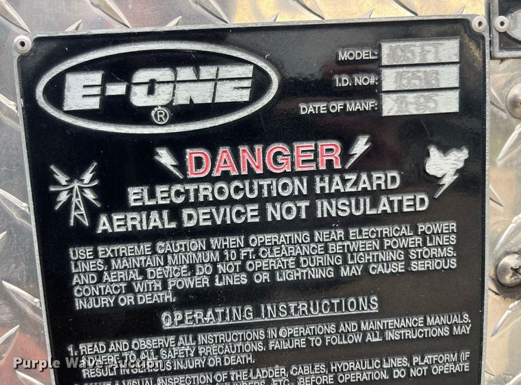 image for item LD9939 1995 E-One fire truck