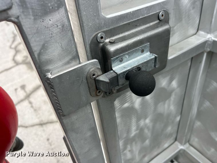 image for item LD9939 1995 E-One fire truck