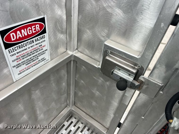 image for item LD9939 1995 E-One fire truck