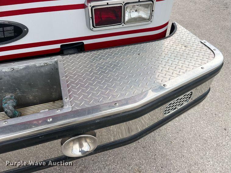 image for item LD9939 1995 E-One fire truck