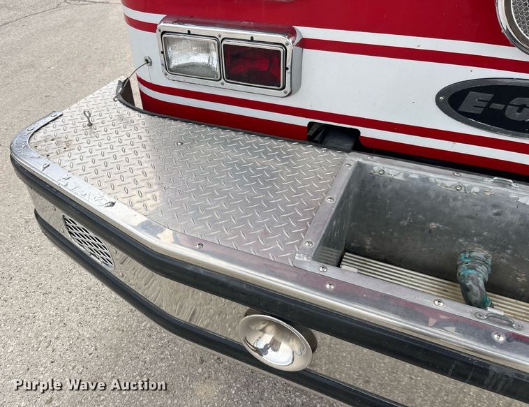 image for item LD9939 1995 E-One fire truck