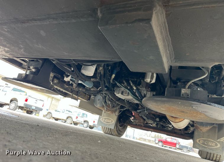 image for item LD9939 1995 E-One fire truck