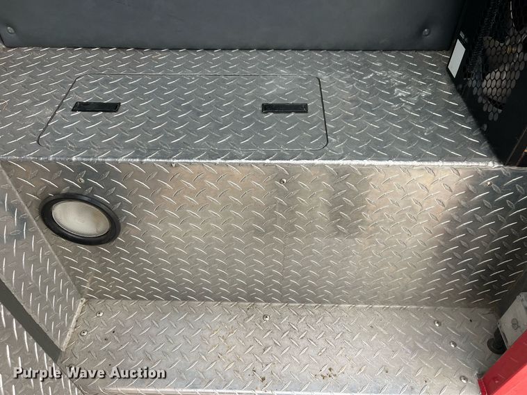 image for item LD9939 1995 E-One fire truck