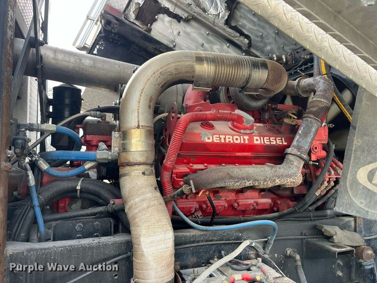 image for item LD9939 1995 E-One fire truck