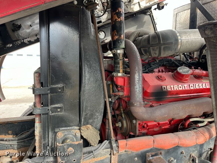 image for item LD9939 1995 E-One fire truck