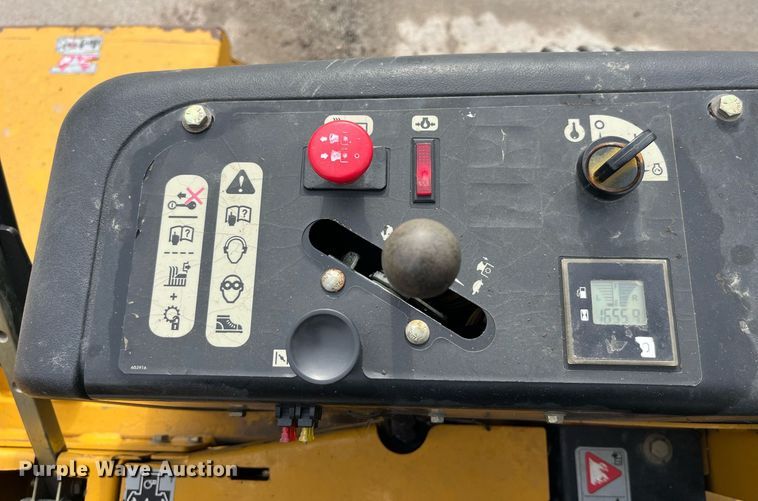 image for item LD9941 Hustler Super Z Hyperdrive ZTR lawn mower