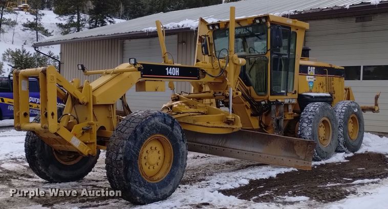 image for item LN9926 2005 Caterpillar 140H VHP motor grader