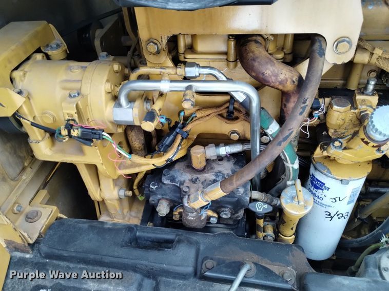 image for item LN9926 2005 Caterpillar 140H VHP motor grader