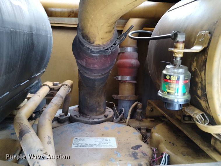 image for item LN9926 2005 Caterpillar 140H VHP motor grader