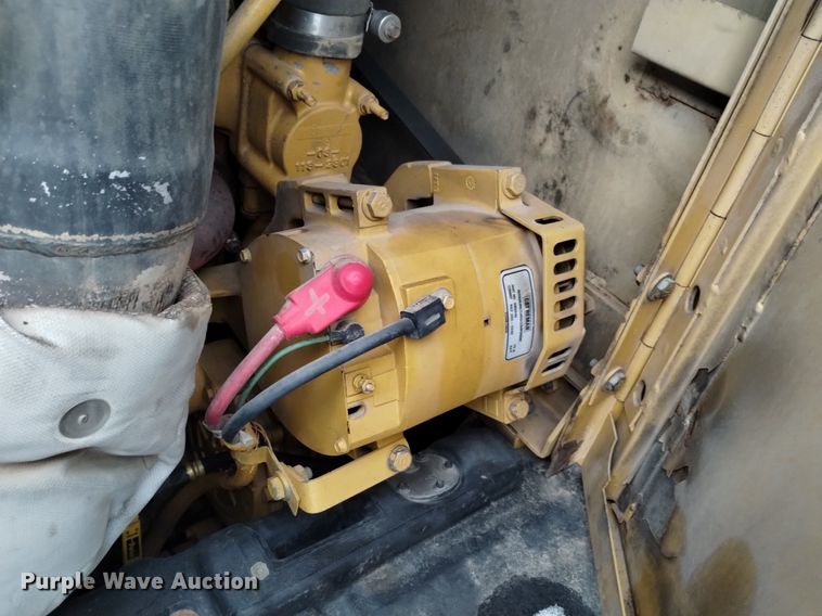 image for item LN9926 2005 Caterpillar 140H VHP motor grader