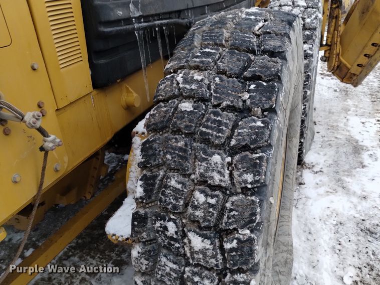 image for item LN9926 2005 Caterpillar 140H VHP motor grader