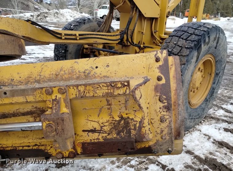 image for item LN9926 2005 Caterpillar 140H VHP motor grader