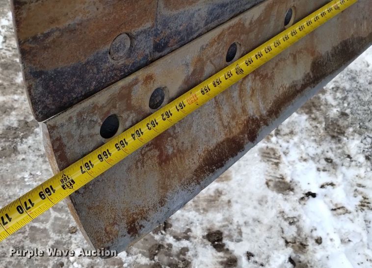 image for item LN9926 2005 Caterpillar 140H VHP motor grader