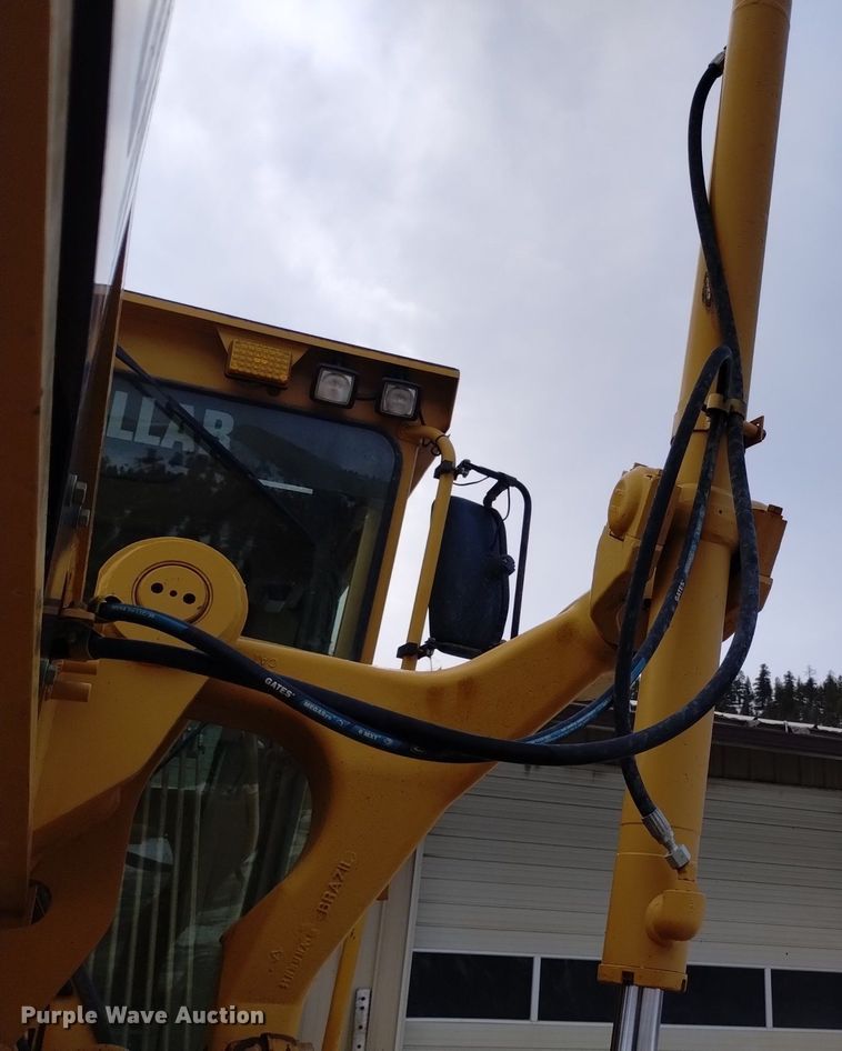 image for item LN9926 2005 Caterpillar 140H VHP motor grader