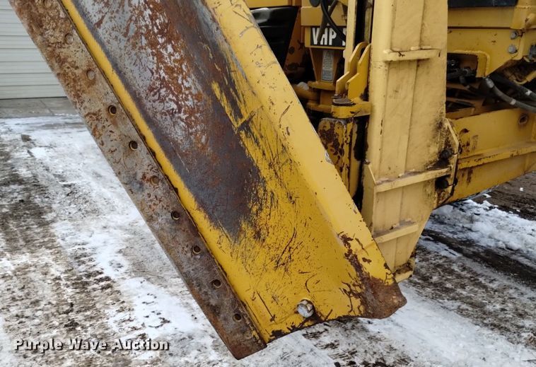 image for item LN9926 2005 Caterpillar 140H VHP motor grader