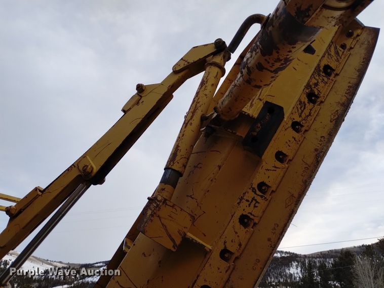 image for item LN9926 2005 Caterpillar 140H VHP motor grader