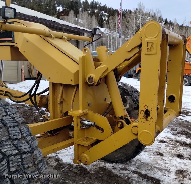 image for item LN9926 2005 Caterpillar 140H VHP motor grader