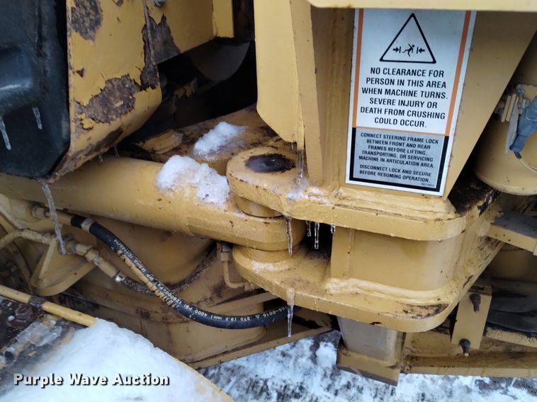 image for item LN9926 2005 Caterpillar 140H VHP motor grader