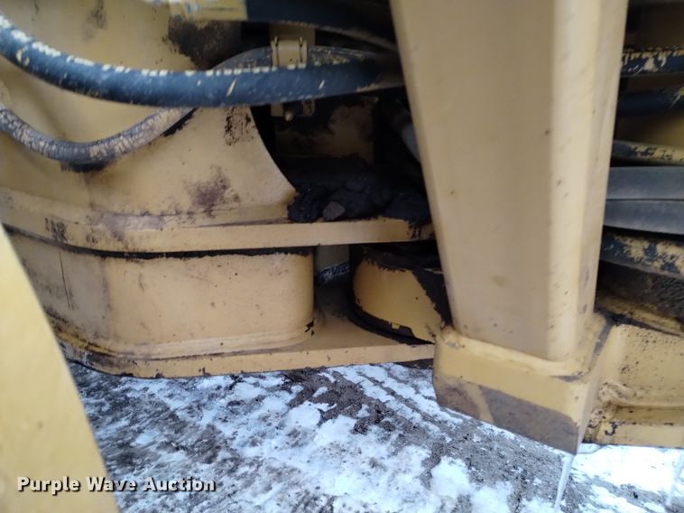 image for item LN9926 2005 Caterpillar 140H VHP motor grader