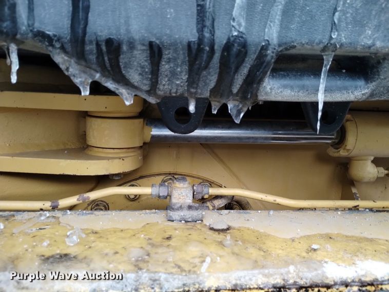 image for item LN9926 2005 Caterpillar 140H VHP motor grader