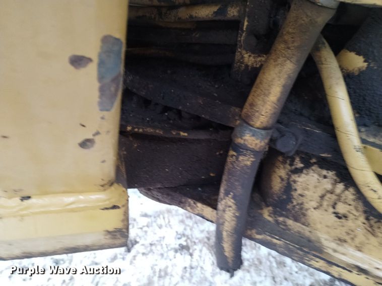 image for item LN9926 2005 Caterpillar 140H VHP motor grader