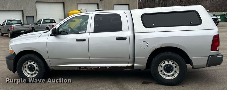 image for item LO9485 2011 Dodge Ram 1500 Crew Cab pickup truck