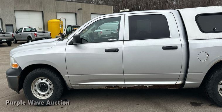 image for item LO9485 2011 Dodge Ram 1500 Crew Cab pickup truck