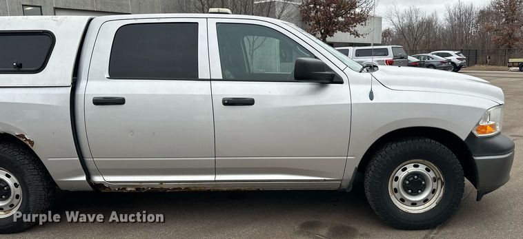 image for item LO9485 2011 Dodge Ram 1500 Crew Cab pickup truck