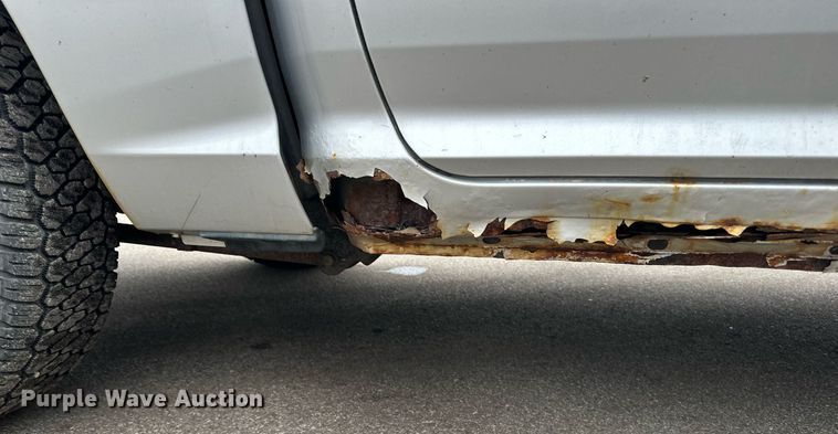 image for item LO9485 2011 Dodge Ram 1500 Crew Cab pickup truck