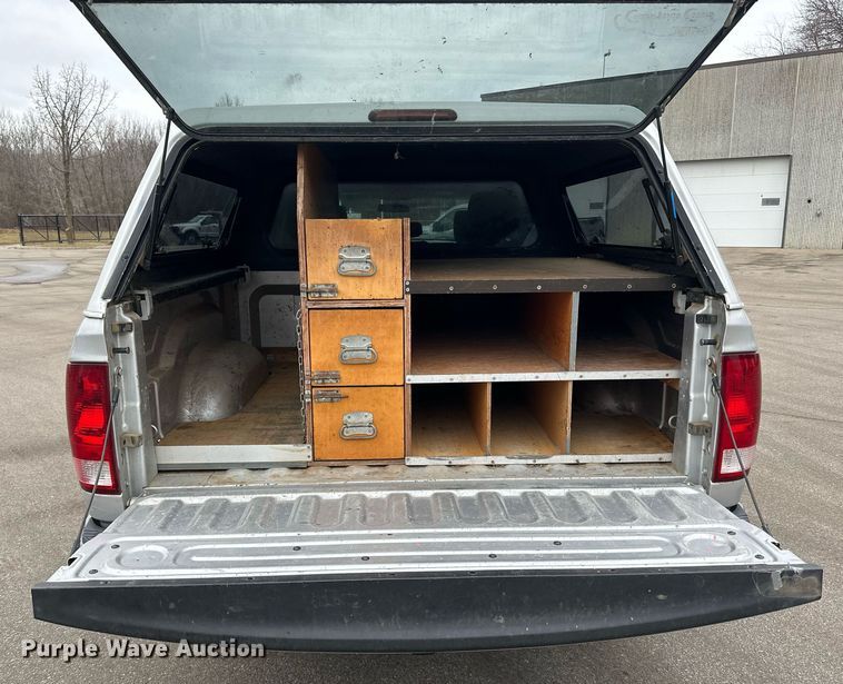 image for item LO9485 2011 Dodge Ram 1500 Crew Cab pickup truck