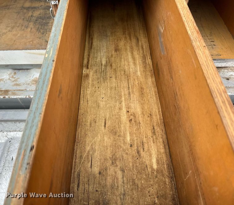 image for item LO9485 2011 Dodge Ram 1500 Crew Cab pickup truck