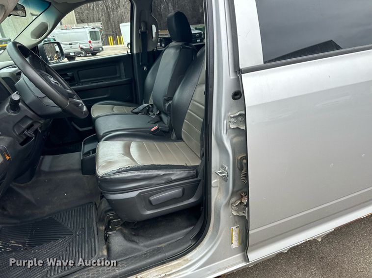 image for item LO9485 2011 Dodge Ram 1500 Crew Cab pickup truck