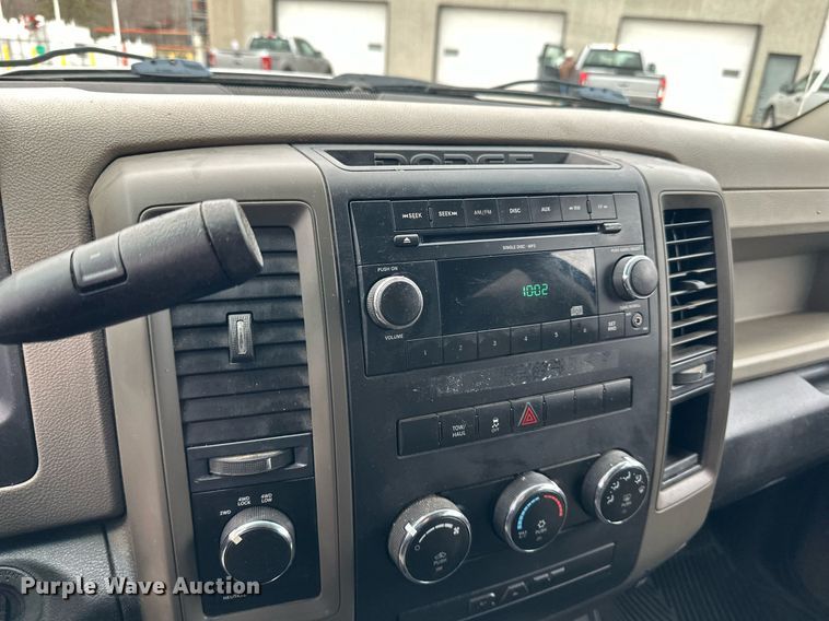 image for item LO9485 2011 Dodge Ram 1500 Crew Cab pickup truck