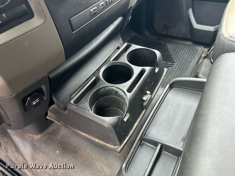 image for item LO9485 2011 Dodge Ram 1500 Crew Cab pickup truck