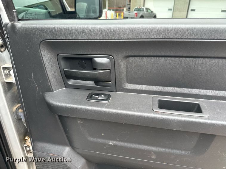 image for item LO9485 2011 Dodge Ram 1500 Crew Cab pickup truck