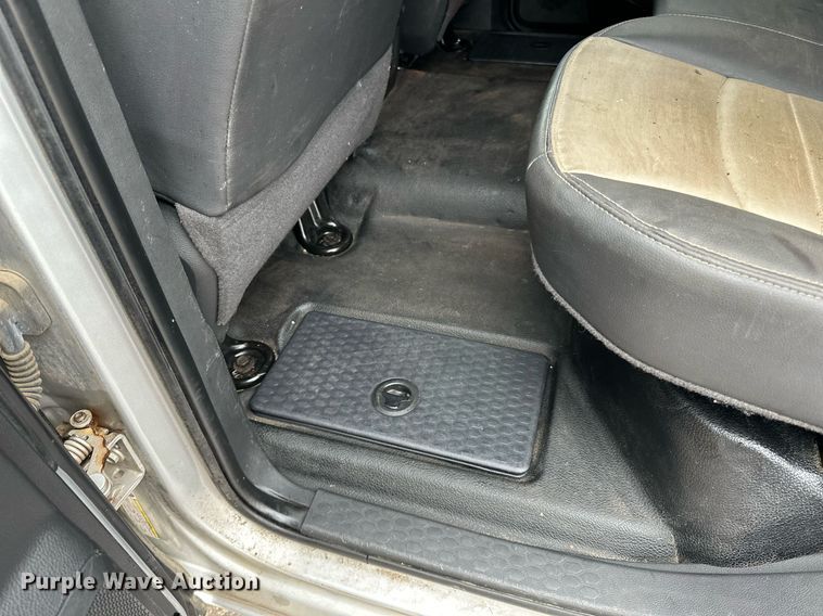 image for item LO9485 2011 Dodge Ram 1500 Crew Cab pickup truck