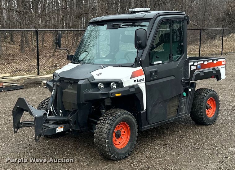 image for item LO9487 2016 Bobcat Toolcat 3650 utility vehicle