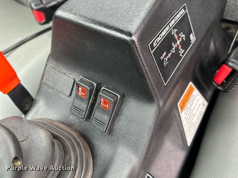 image for item LO9487 2016 Bobcat Toolcat 3650 utility vehicle