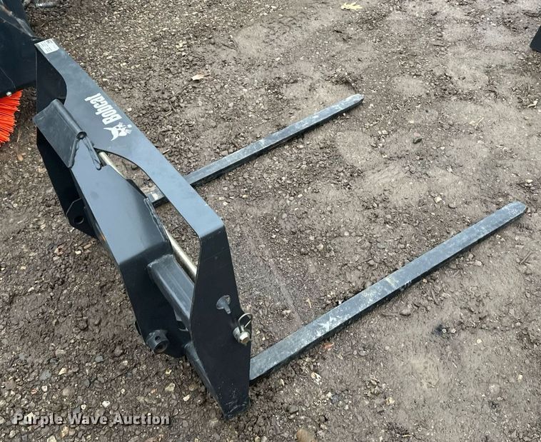 image for item LO9487 2016 Bobcat Toolcat 3650 utility vehicle