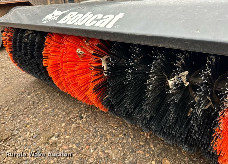 image for item LO9487 2016 Bobcat Toolcat 3650 utility vehicle