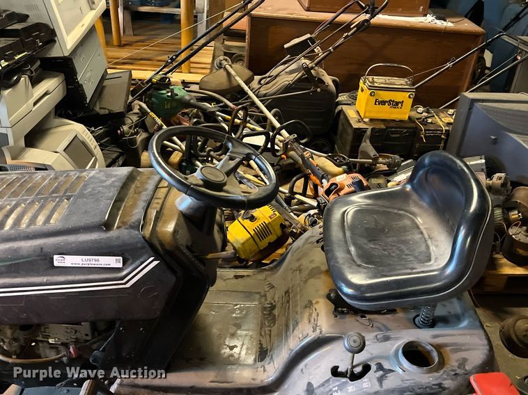 image for item LU9798 Lawn equipment