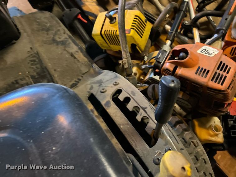 image for item LU9798 Lawn equipment