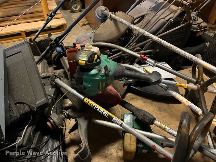 image for item LU9798 Lawn equipment