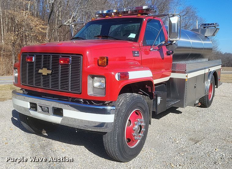 image for item MI9935 1999 Chevrolet C8500 tanker fire truck