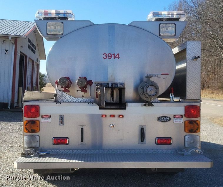 image for item MI9935 1999 Chevrolet C8500 tanker fire truck