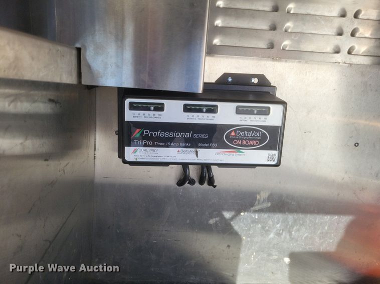 image for item MI9935 1999 Chevrolet C8500 tanker fire truck