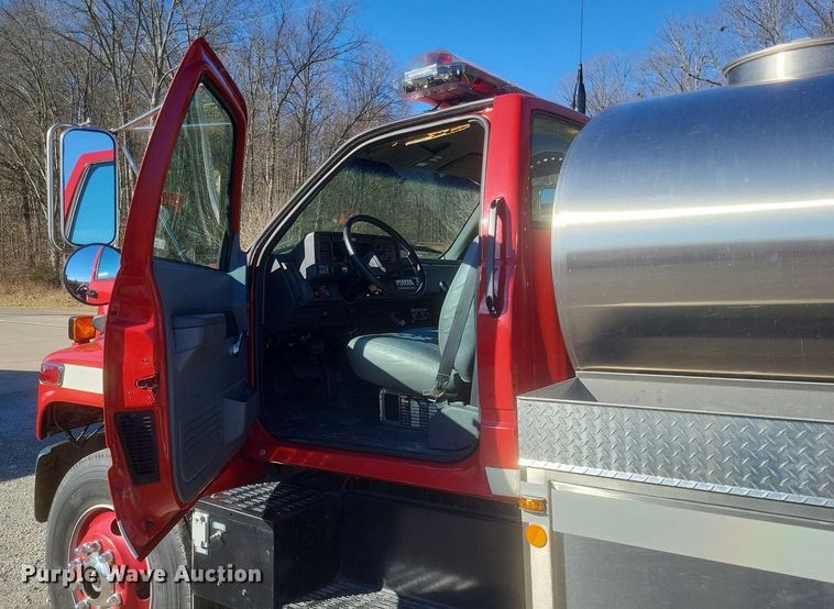image for item MI9935 1999 Chevrolet C8500 tanker fire truck