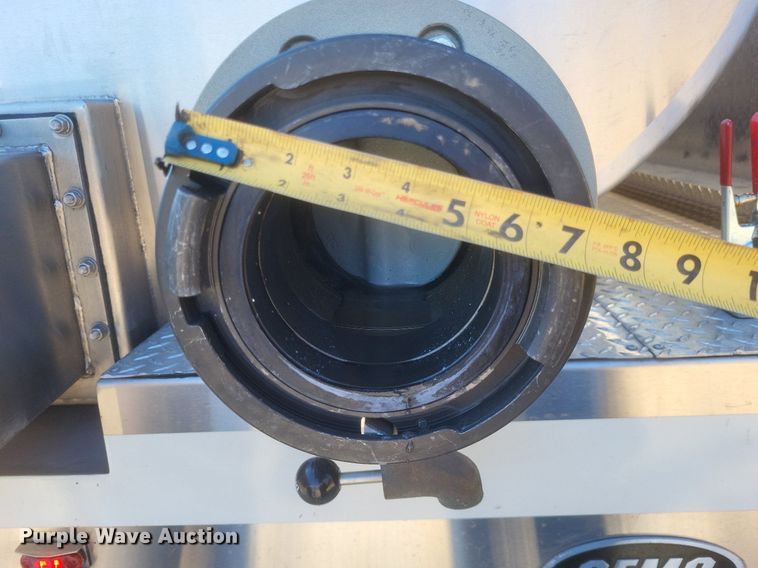 image for item MI9935 1999 Chevrolet C8500 tanker fire truck