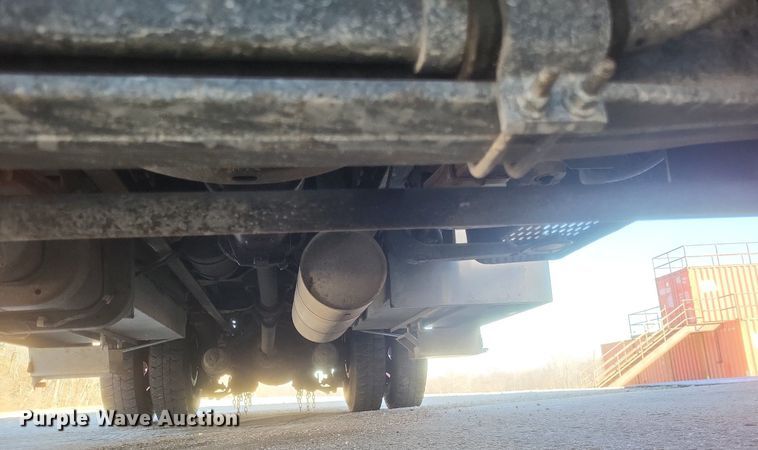 image for item MI9935 1999 Chevrolet C8500 tanker fire truck